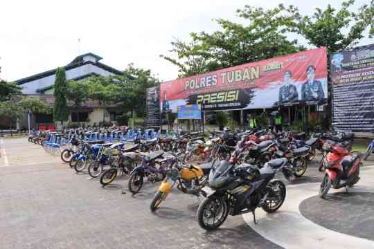 Puluhan Kendaraan Dikembalikan Pelanggar Lalulintas Saat Tahun Baru Di Mapolres Tuban