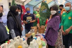 ECOTON kembali menggelar pameran bahaya plastik Brantas XOXO di kota Kediri