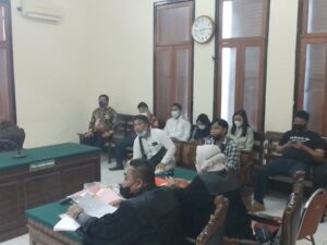 Choirul Anam Preman Kampung Jadi Pesakitan Di PN Surabaya