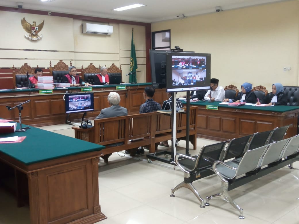 Ahli di Sidang Tipikor Surabaya: Perintah Atasan Tak Serta-Merta Hapus Unsur Korupsi